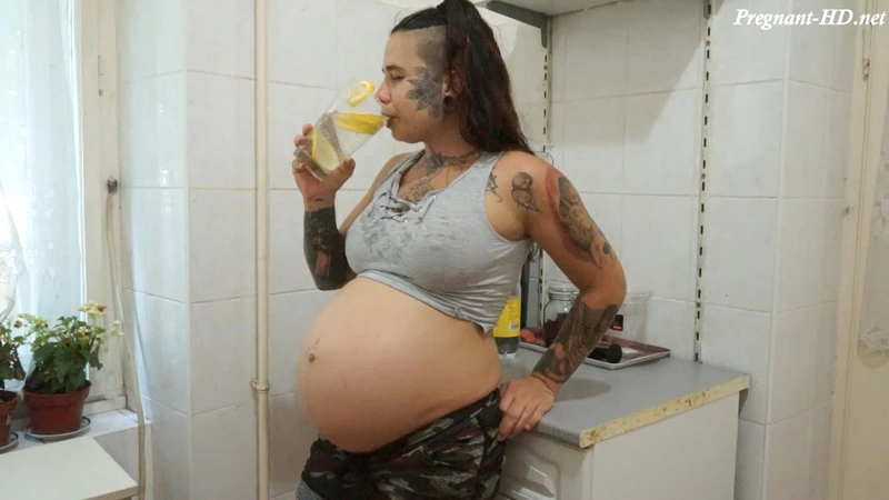 GymBabe in Video 9 Month Pregnancy: I’m Burping So Hard [Bbw, Milk] (2023/Mp4/1000 MB)