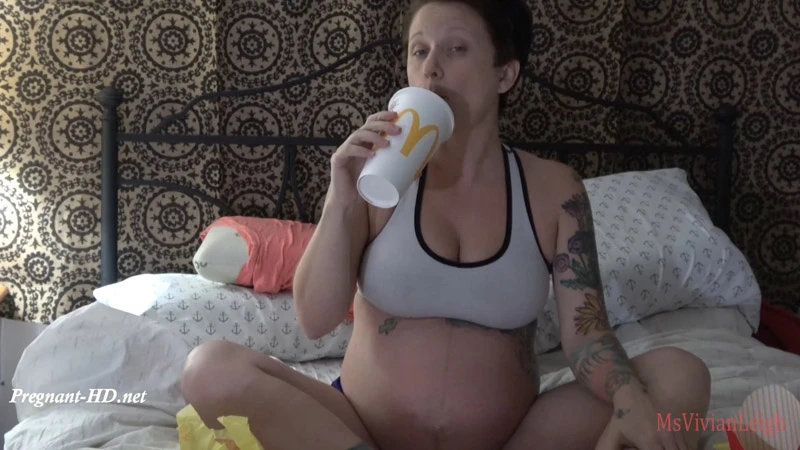 Ms Vivian Leigh in Video Pregnant fast food binge [Sex, Step-Mom] (2023/Mp4/1000 MB)